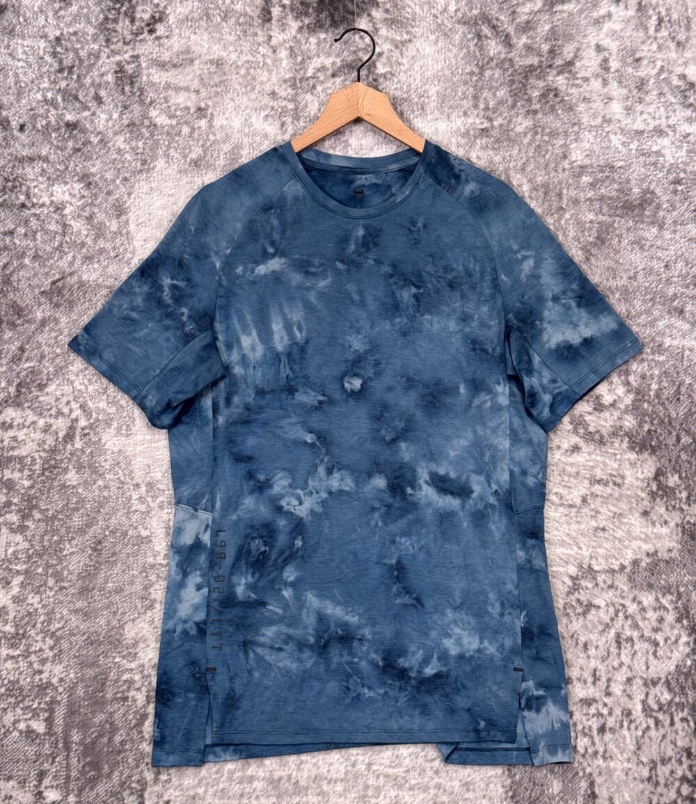 Lululemon Always Agile Shirt Large Mens Blue Tie Dye Short Sleeve Active